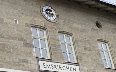 Emskirchen (Bahnhof) – neue Uhr und Zifferblatt nach historischem Vorbild